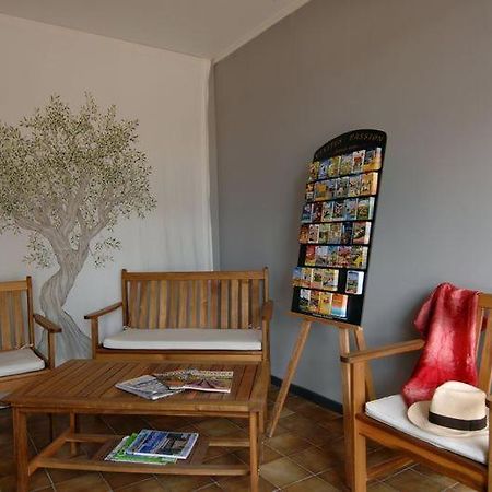 Hotel Le Lagon Rochefort-du-Gard Dış mekan fotoğraf