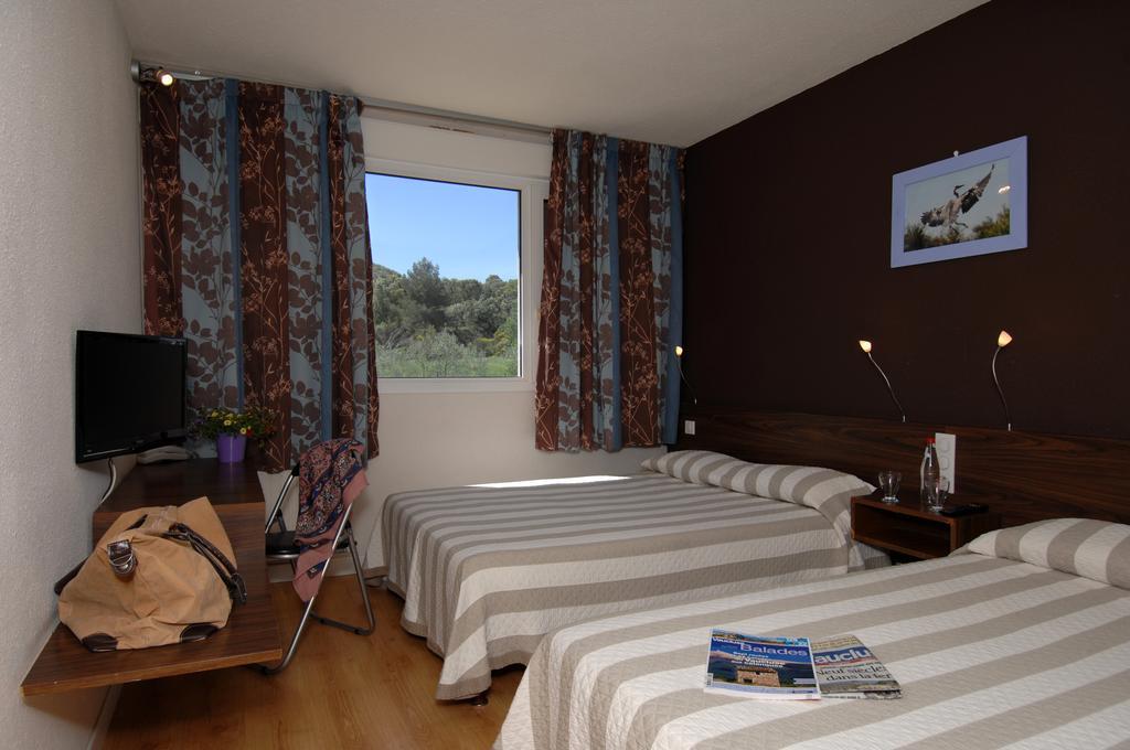 Hotel Le Lagon Rochefort-du-Gard Oda fotoğraf